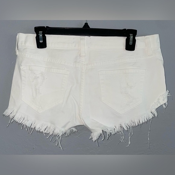 SMYM • White Cut-off shorts, size 29 - Picture 2 of 5